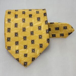 Robert Talbott The Clothes Post 100% Silk USA Hand Sewn Yellow Geometric Tie Men